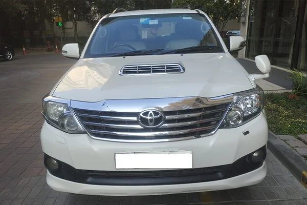 Toyota Fortuner 2015
