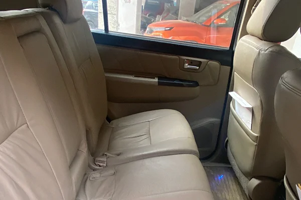 Toyota Fortuner 2015